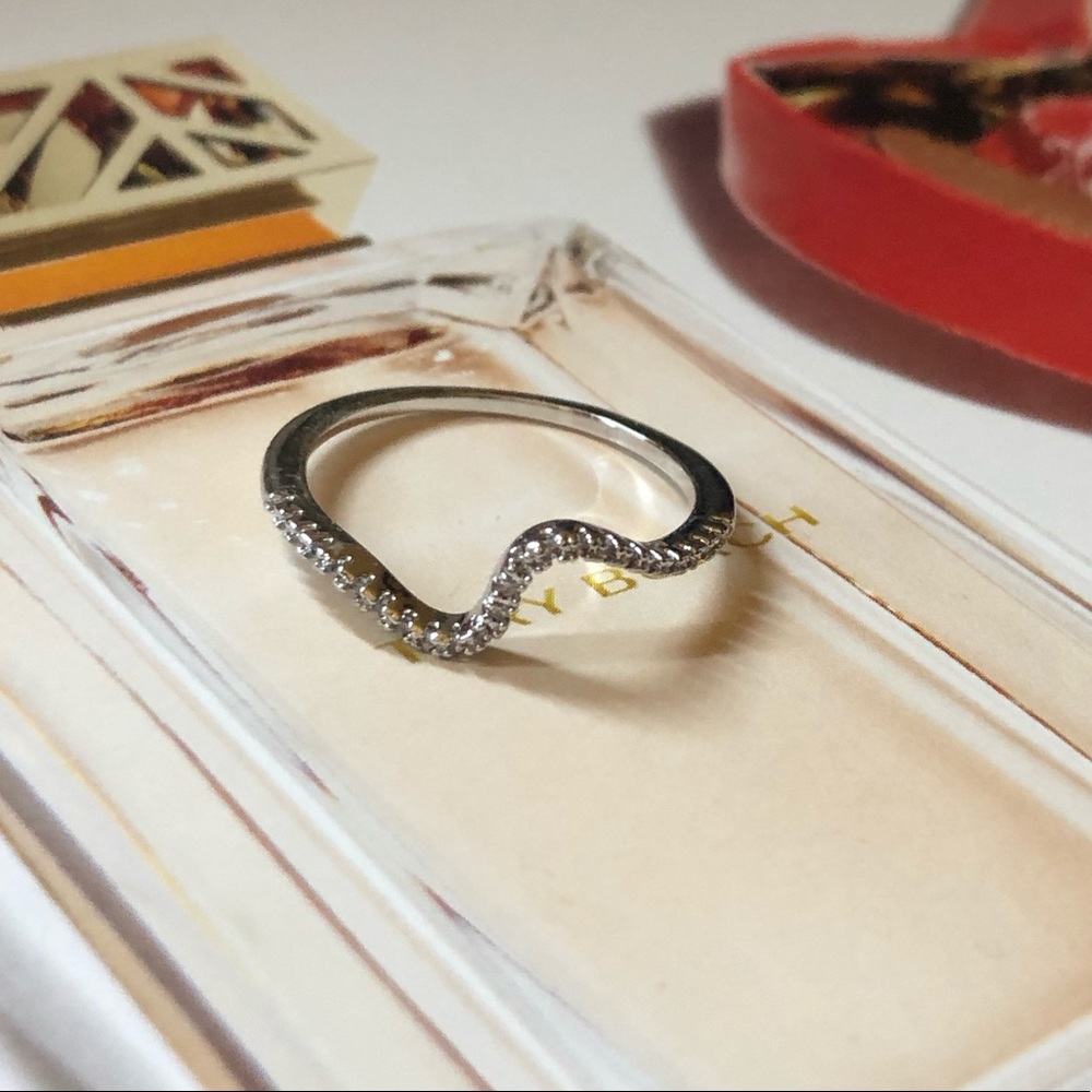 Brand New Sterling Silver 925 Wave Ring Size 7